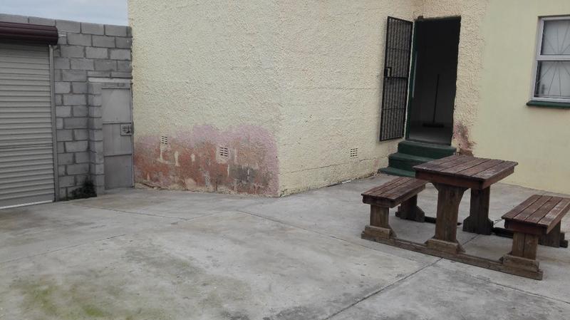 To Let 1 Bedroom Property for Rent in Gelvandale Eastern Cape